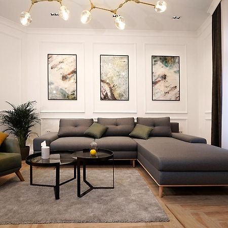 Luxury Apartments Donostia & Iruna เบลเกรด ภายนอก รูปภาพ