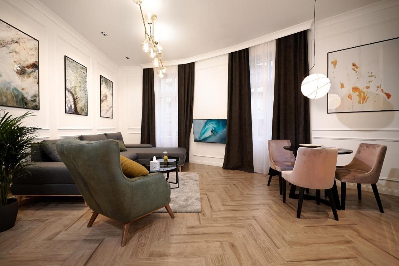 Luxury Apartments Donostia & Iruna เบลเกรด ภายนอก รูปภาพ