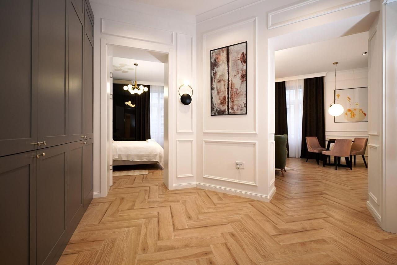 Luxury Apartments Donostia & Iruna เบลเกรด ภายนอก รูปภาพ